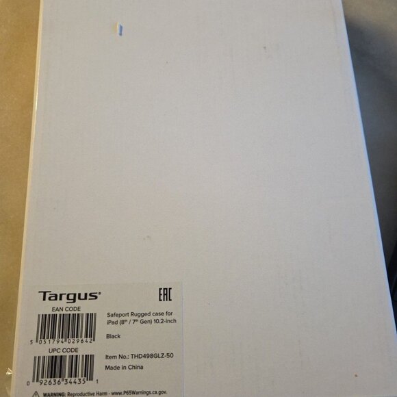 NEW Targus SafePort Rugged Case for iPad 9th, 8th and 7th gen. 10.2-inch (Black) - Picture 5 of 6